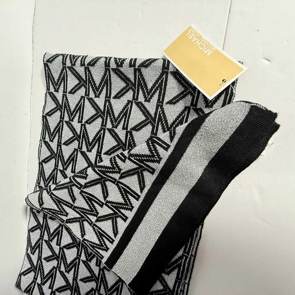Michael Kors New Black Silver Metallic Monogram Logo‎ Knit Scarf 90 Y2K fairy
